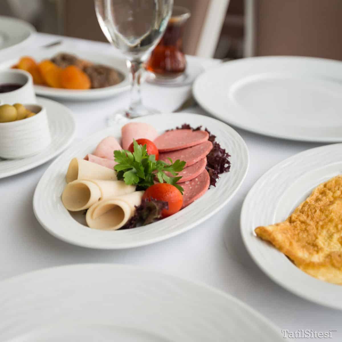 The Grand Mira Business Hotel